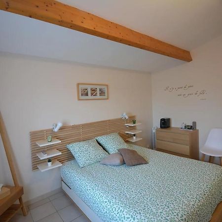 Au Beaulieu Bed and Breakfast Beaulieu  Buitenkant foto
